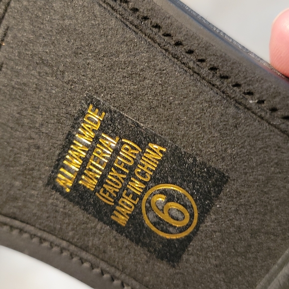 SODA ♡ Sweet-Cute 'n Sexy Black Faux Fur Flat Slip On Slippers 6 - Picture 16 of 17